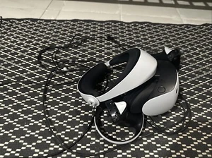 Sony PlayStation VR2 CFI-ZVR1 4K HDR Sense Technology VR Gaming Headset - Picture 1 of 1