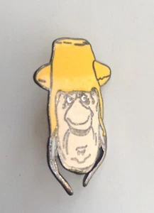 RARE Pin's SAGGAY Giraud ETAT NEUF  - Picture 1 of 1