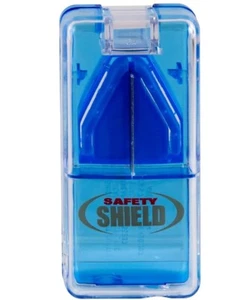 Safety Shield Tablettenschneider rasiermesserscharfe Klinge Schnitt Pille in der Hälfte verschiedene Farben - Bild 1 von 3