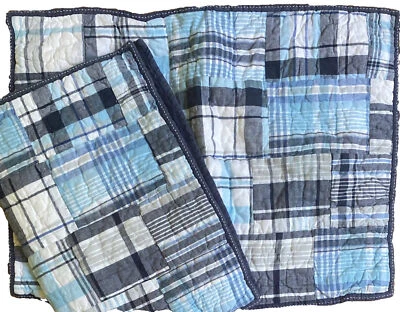 Pottery Barn Niños Adolescentes Patchwork Almohada Falsa Tamaño Estándar Edredón Top Azul Set 2 Foto 1 de 4