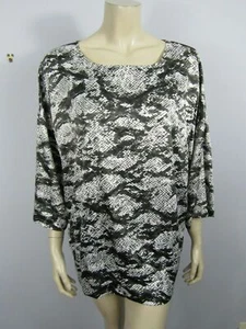 *Chico's* Multi-Color 3/4 Sleeve Woman Top Blouse Size 2 - Picture 1 of 4