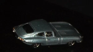 Matchbox Jaguar E-Type eisblaumetallic Kartonversand 4,30 - 4,90 - 2,70 € +* - Bild 1 von 8