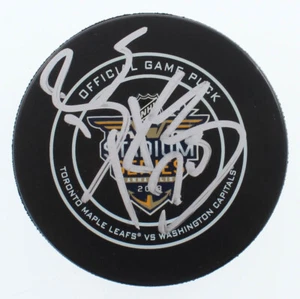 Braden Holtby Capitals Signed 2018 NHL Stadium Series Logo Hockey Puck (JSA COA) - Picture 1 of 3