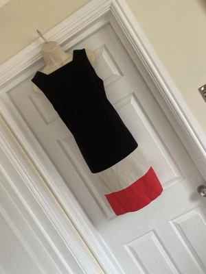 EXQUISITE F&F RICH BLACK BEIGE & RASPBERRY SIZE 14 (USA 10) LINEN SUMMER DRESS - Image 1 of 4