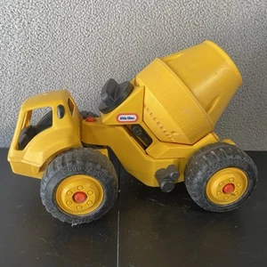 Vintage 1990's Little Tikes Big Cement Mixer Truck Black & Yellow Mixes & Dumps - Picture 1 of 9