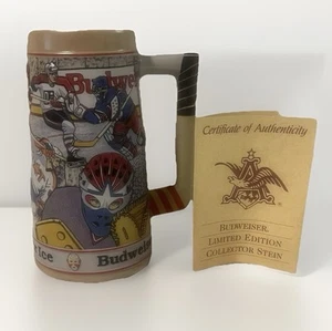Budweiser Salutes Hockey 1993 nuovo autentico da collezione -CENTER ICE- Beer Stein - Foto 1 di 24