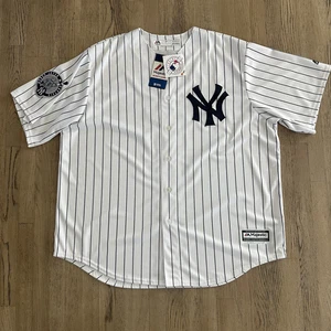 Majestic NY Yankees Cool Base Rayas Derek Jeter #2 Capitán Jersey 2XL NUEVO CON ETIQUETAS - Imagen 1 de 9