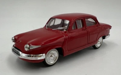 Panhard 17 1/43 Norev nuovo guscio in plastica - Immagine 1 di 3