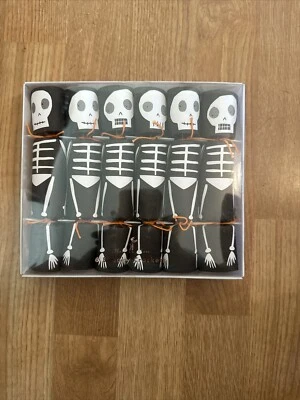 MERI MERI SET OF 6 SPOOKY SKELETON HALLOWEEN PARTY CRACKERS NEW - Image 1 of 3