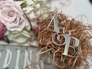 Personalisierter Kuchen Charm Hochzeit Initialen 3 Zoll 4 Zoll 5 Zoll 6 Zoll D1 - Bild 1 von 4