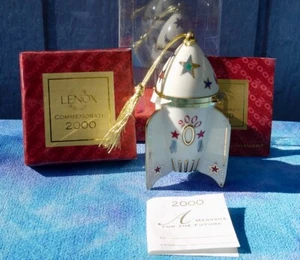 Ornamento Lenox 2000 Porcelana ⭐ Ornamento Cápsula Tiempo Envío Cohete ⭐ Caja Baratija - Imagen 1 de 7