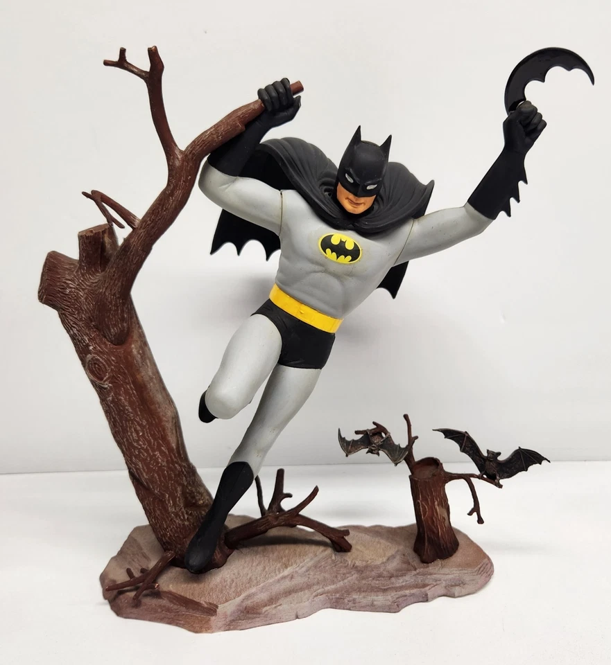 Kit Modelo 1/8 Revell Batman 1999 De Colección #85-3636 Reedición Años 60 Construido ¡BONITO! Foto 1 de 4