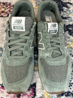 Замшевые зеленые спортивные кроссовки New Balance - Изображение 1 из 4