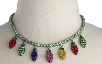 Colar Betsey Johnson Jingle Bell enfeite de Natal luzes strass novo - Imagem 1 de 2