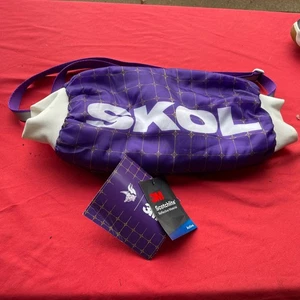 NWT Minnesota Vikings Football Skol Hand Warmer Muff 3m Scotchlite - Picture 1 of 2
