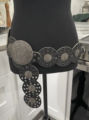 Western Concho Belt Women M L Black Silver Boho Gypsy Festival Statement Y2K - Image 1 of 4