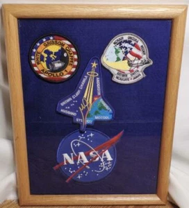 GERAHMTES LOT SAMMLUNG STOFF NASA ABZEICHEN APOLLO 1 SPACE SHUTTLE MISSION PATCH - Bild 1 von 1