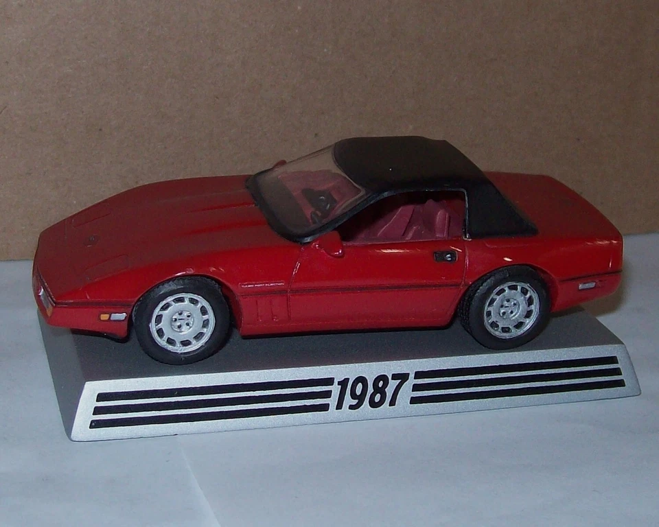 1:43 1987 Chevy Corvette by Danbury Mint 50th Anniversary Series 'O' Gauge - Image 1 of 4