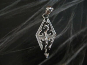 Drago Skyrim ciondolo in Argento 925-produzione artigiana - Picture 1 of 5