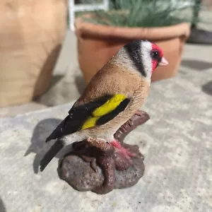 Vivid Arts Goldfinkvogel | Harz Haus- oder Gartendekoration | WBC-GOLF-F - Bild 1 von 6