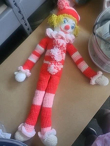 Vintage Handarbeit Clown Puppe gehäkelt mehrfarbig süß 32" - Bild 1 von 3