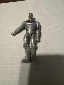 DC Heroes Unite 2020 Cyborg 4" Action Figure Spin Master - Picture 1 of 7
