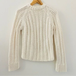 J. Crew ‘Knit By Hand’ Long Sleeve Chunky Knit Sweater Cream Size Medium - Picture 1 of 3