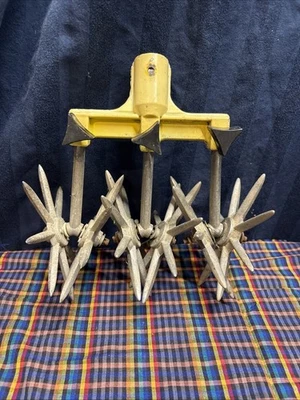 Cabezal de cultivador de comadreja de jardín vintage solo AMARILLO, dientes de 5", sin mango. F1 Foto 1 de 4