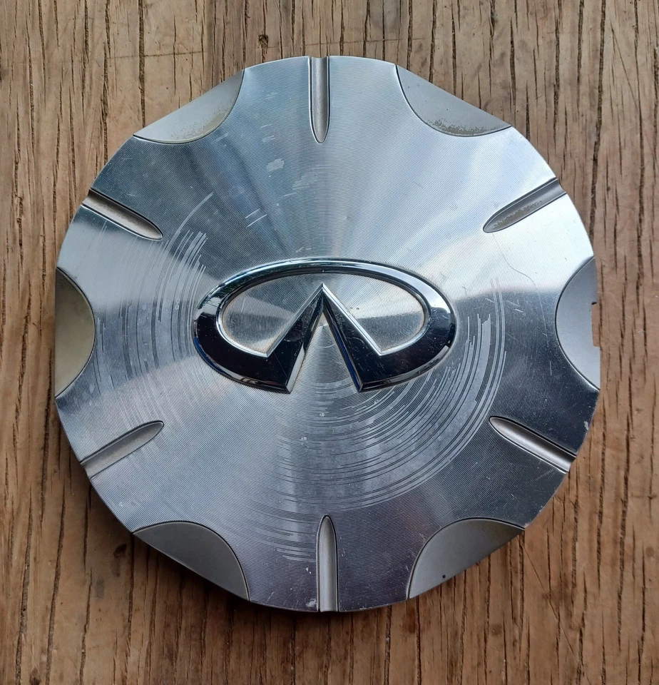 Tapa central Infiniti I35, 2002-2004 número de pieza 40315 AR000 02 Foto 1 de 3