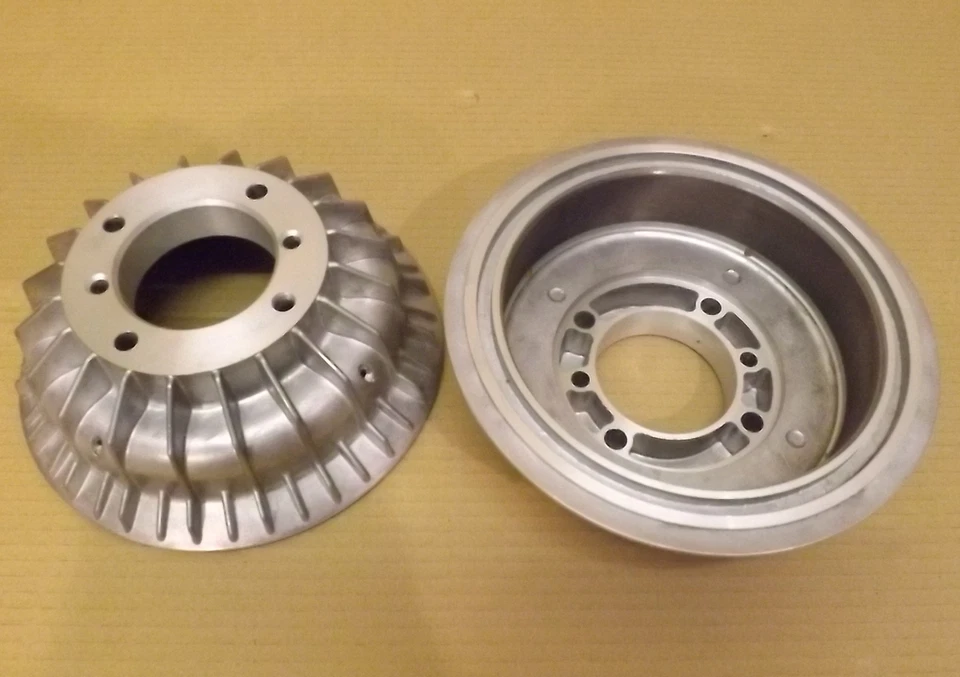 CLASSIC MINI ALLOY MINIFINS - REAR BRAKE DRUMS (PAIR) - SMF - Image 1 of 1