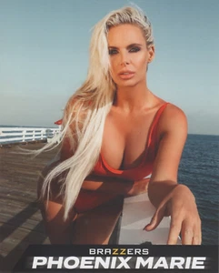 Phoenix Marie Raro 2023 Brazzers 8x10 ¡Foto promocional! AVN - Imagen 1 de 1