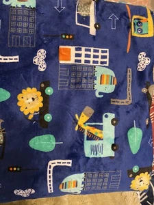 BNWT MINKY LUXE CHILD BLANKET - Picture 1 of 2