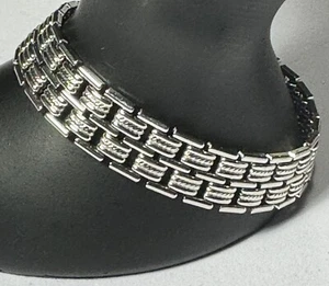 Avon Vintage Silver Tone Wrap 6" Bracelet - Picture 1 of 6