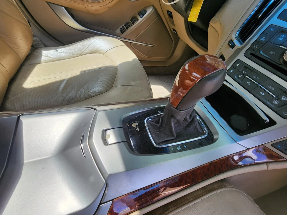 Palanca de cambios Cadillac CTS 2010 2011 2012 2013 2014 Foto 1 de 1