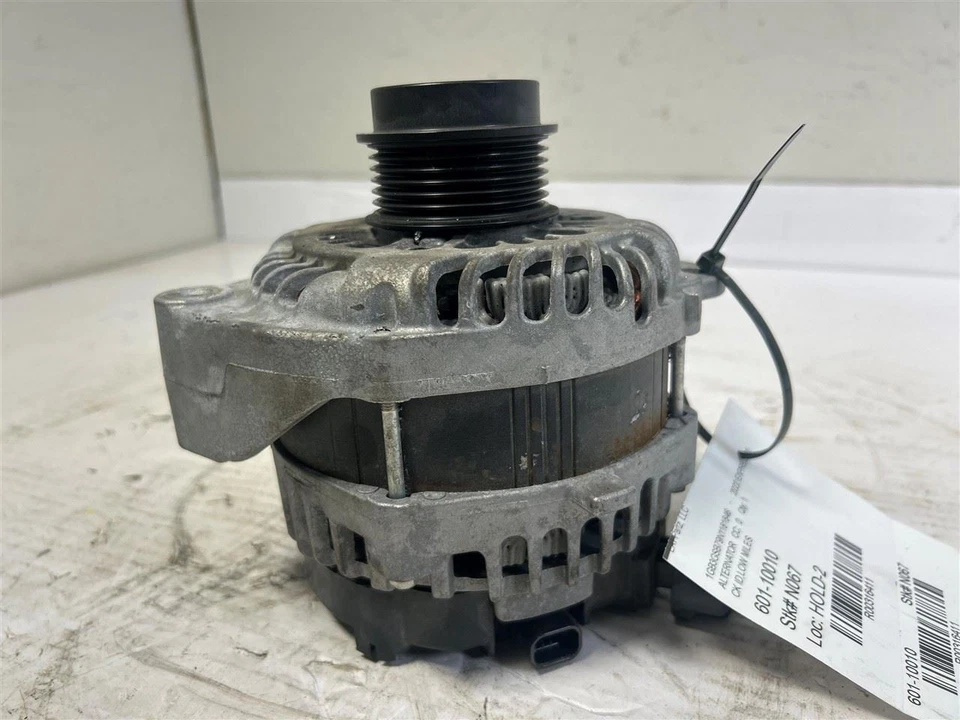 Генератор переменного тока для Chevrolet Suburban 1500 2015-2020 годов выпуска 150 А вариант KG4 от оригинального производителя - Изображение 1 из 4