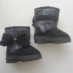 Bebe Toddler Girl Glitter Bow Faux Fur Lined Pull On Boot Size 5 Black - Picture 1 of 9