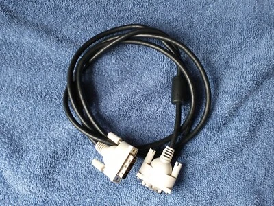 Cable DVI-D a DVI-D de 5,5 pies [DVI-D macho a DVI-D macho] Foto 1 de 2