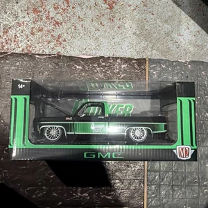 M2 Machines 1:24 1976 GMC Sierra Grande 15 Quaker State Green - Picture 1 of 8