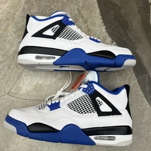 Taglia 9 Eur 42,5 - Jordan 4 Retro Mid Motorsports Bianco/Blu/Nero 308497117 - Foto 1 di 7