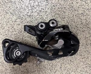 Shimano Deore XT RD-M781 Deragliatore Posteriore 10 Velocità Mountain Bike (D8) - Foto 1 di 5