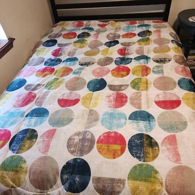 Essential Home full-size bed spread/comforter with pillow shams Large Polka Dots - Image 1 of 4