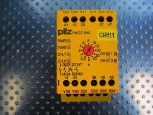 PILZ SAFTEY RELAY PNOZ XV2 - Imagen 1 de 3