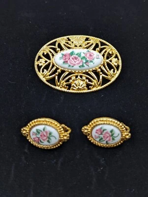 PINK ROSE  PIN CAMEO GOLD TONE AVON VICTORIAN PORCELAIN BROOCH AND EARRINGS K190 - Image 1 of 4
