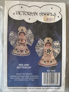 Viktorianische Engel Kreuzstich-Set Iris und Hahnenfuß Ornamente P976 2er Set Neu in Verpackung - Bild 1 von 3