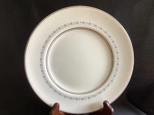 6 platos de ensalada Royal Doulton “Tiara” 7 7/8” - Imagen 1 de 2