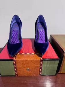 TOM FORD PURPLE VELVET SO SEXY STILETTO PUMPS Worn Once Ladies Shoes 38 - Picture 1 of 16