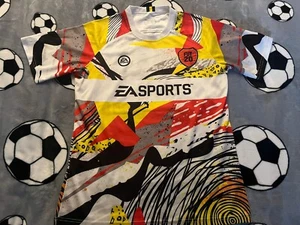 Small EA FIFA 20 Ultimate team shirt Football - Picture 1 of 5