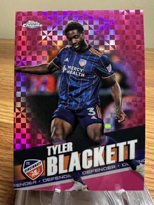 2022 Topps Cromato MLS #50 Tyler Rosa Blackett X-Fractor - Foto 1 di 2