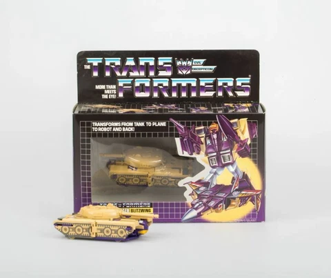 Transformers G1 Blitzwing brand new action figure MISB Gift Cover