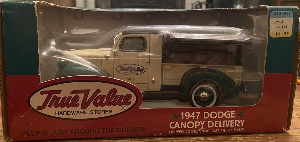 Ertl 1947 Dodge Canopy Delivery 1:25 Diecast Truck